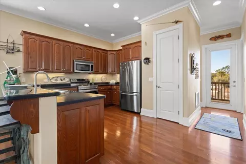 Kitchen - 1259 NE Rivers Bend Way, Steinhatchee, FL 32359 photo 5 of 5