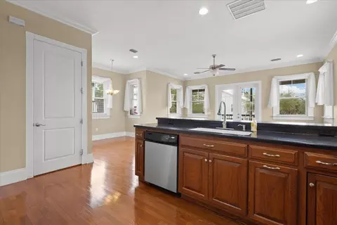 Kitchen - 1259 NE Rivers Bend Way, Steinhatchee, FL 32359 photo 4 of 5