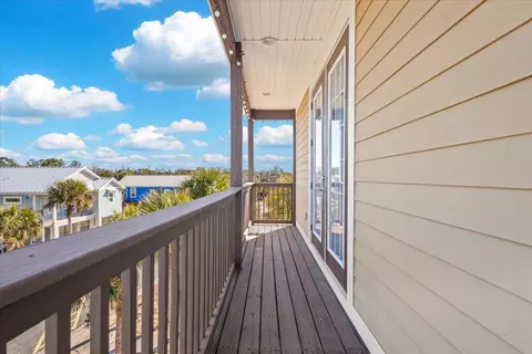 Exterior - 1259 NE Rivers Bend Way, Steinhatchee, FL 32359 photo 8 of 13