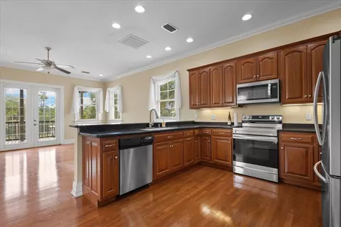 Kitchen - 1259 NE Rivers Bend Way, Steinhatchee, FL 32359 photo 1 of 5