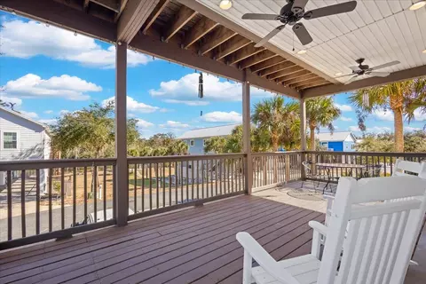 Exterior - 1259 NE Rivers Bend Way, Steinhatchee, FL 32359 photo 6 of 13