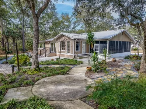 47 Aucilla St, Panacea, FL 32346