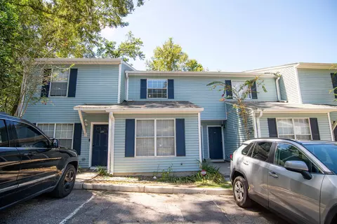 2186 N Timberwood Cir, Tallahassee, FL 32304