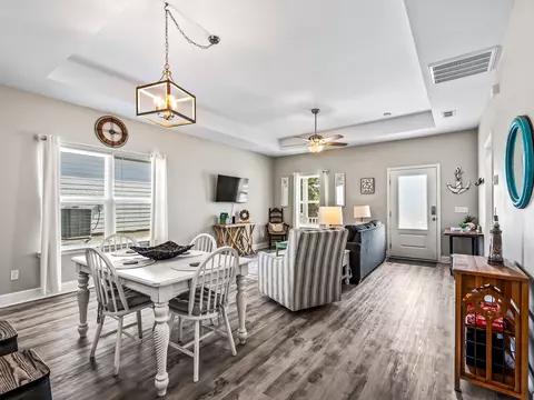 Dining - 215 Ante Beppum Loop, Carrabelle, FL 32322 photo 2 of 5