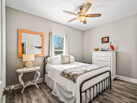 Bedroom - 215 Ante Beppum Loop, Carrabelle, FL 32322 photo 3 of 7