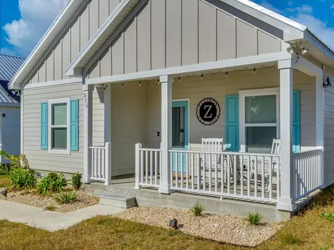 Exterior - 215 Ante Beppum Loop, Carrabelle, FL 32322 photo 3 of 9