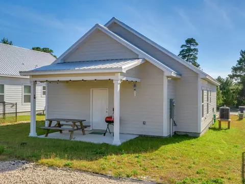 Exterior - 215 Ante Beppum Loop, Carrabelle, FL 32322 photo 4 of 9