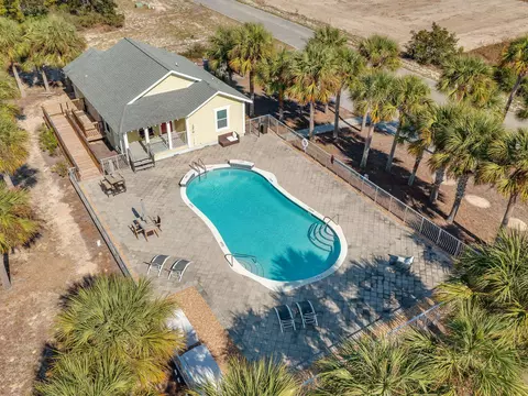 Exterior - 215 Ante Beppum Loop, Carrabelle, FL 32322 photo 6 of 9