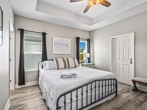 Bedroom - 215 Ante Beppum Loop, Carrabelle, FL 32322 photo 4 of 7