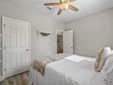Bedroom - 215 Ante Beppum Loop, Carrabelle, FL 32322 photo 5 of 7