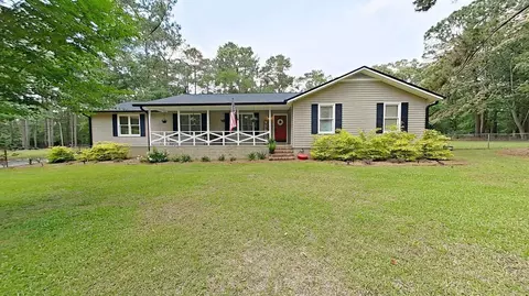 326 Brentwood Dr, Thomasville, GA 31757