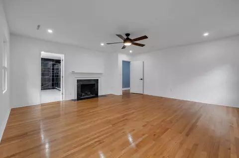 Living - 1441 E Jefferson St, Quincy, FL 32351 photo 5 of 5