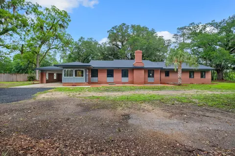 Exterior - 1441 E Jefferson St, Quincy, FL 32351 photo 1 of 3