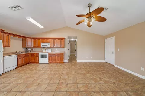 196 Leslie Ln, Perry, FL 32348 photo 5