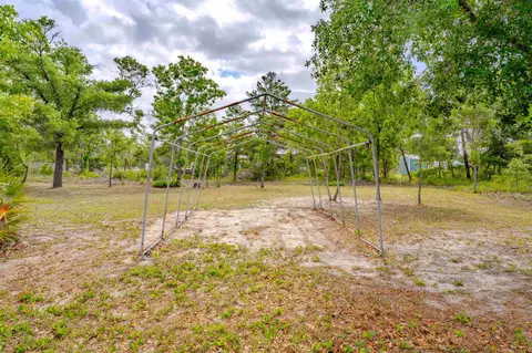 Exterior - 196 Leslie Ln, Perry, FL 32348 photo 6 of 9
