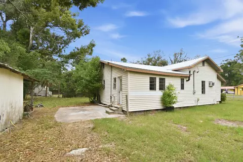 Exterior - 603 W Julia St, Perry, FL 32347 photo 3 of 4
