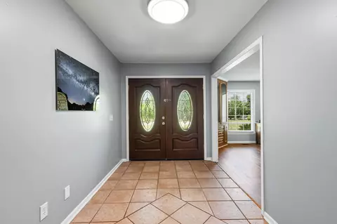 Entry Way - 404 Glenridge Rd, Perry, FL 32348 photo 1 of 2