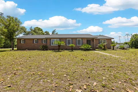 Exterior - 404 Glenridge Rd, Perry, FL 32348 photo 18 of 27