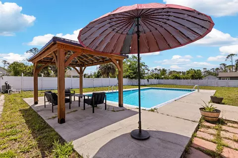 Exterior - 404 Glenridge Rd, Perry, FL 32348 photo 4 of 27