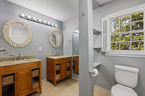 Bath - 404 Glenridge Rd, Perry, FL 32348 photo 1 of 6