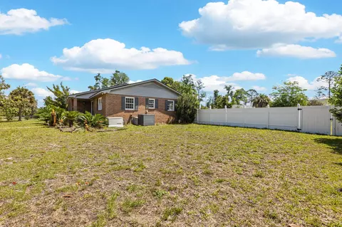 Exterior - 404 Glenridge Rd, Perry, FL 32348 photo 17 of 27