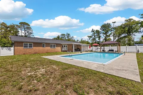 Exterior - 404 Glenridge Rd, Perry, FL 32348 photo 25 of 27