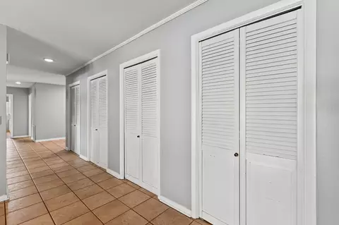 Entry Way - 404 Glenridge Rd, Perry, FL 32348 photo 2 of 2