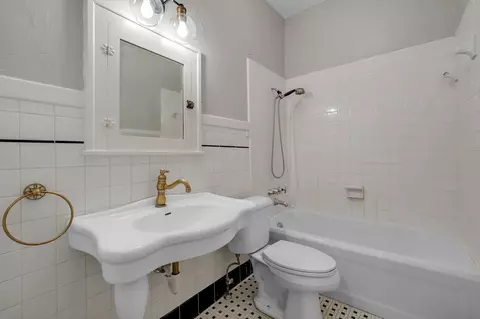 Bath - 809 E 6th Ave, Tallahassee, FL 32303 photo 4 of 4