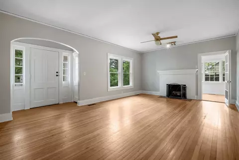 Living - 809 E 6th Ave, Tallahassee, FL 32303 photo 1 of 10