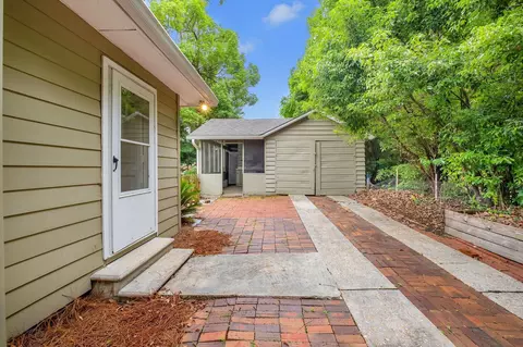 Exterior - 809 E 6th Ave, Tallahassee, FL 32303 photo 9 of 9