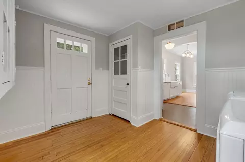 Entry Way - 809 E 6th Ave, Tallahassee, FL 32303 photo 3 of 3