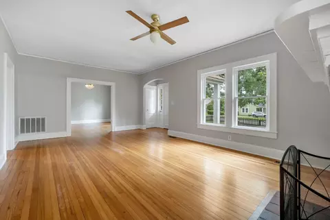 Living - 809 E 6th Ave, Tallahassee, FL 32303 photo 5 of 10