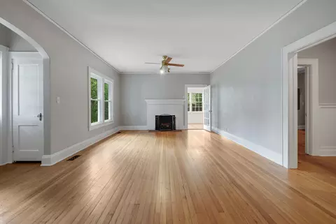 Living - 809 E 6th Ave, Tallahassee, FL 32303 photo 2 of 10