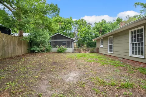 Exterior - 809 E 6th Ave, Tallahassee, FL 32303 photo 6 of 9