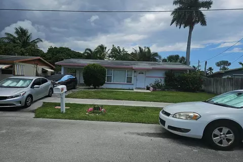 681 NE 43rd St, Pompano Beach, FL 33064