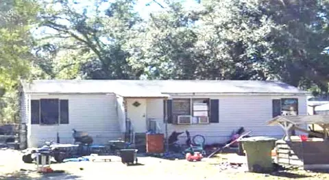 422 NE Palmetto St, Pinetta, FL 32350