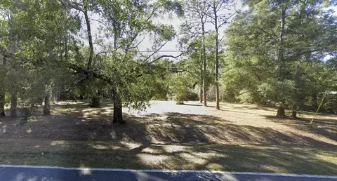 1395 Rainbow Rd, Tallahassee, FL 32305