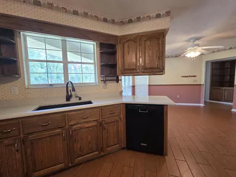 Kitchen - 210 Worley Way, Perry, FL 32347 photo 4 of 4