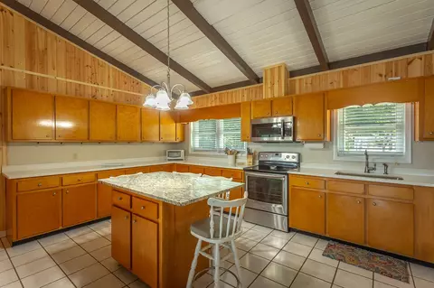 Kitchen - 23 Pompano Dr, Panacea, FL 32346 photo 2 of 3