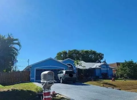 5025 NW Egret Ave, Port Saint Lucie, FL 34983