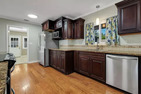 807 Devon Dr, Tallahassee, FL 32308 photo 4
