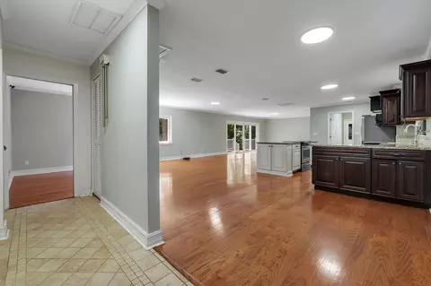807 Devon Dr, Tallahassee, FL 32308 photo 6