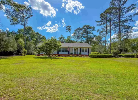 716 N 9th St, Quincy, FL 32351