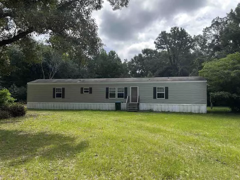 19 Centipede Dr, Crawfordville, FL 32327
