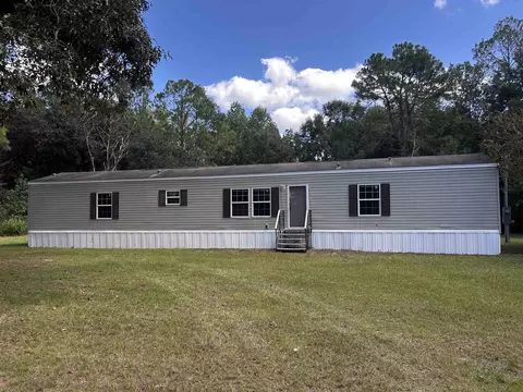 19 Centipede Dr, Crawfordville, FL 32327