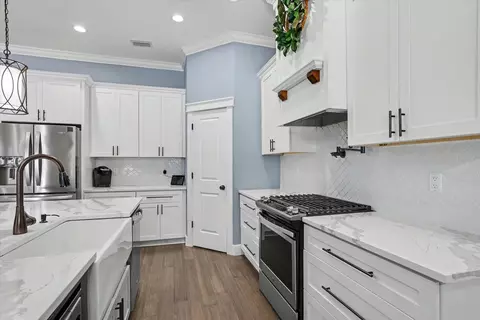Kitchen - 1002 Baum Rd, Tallahassee, FL 32317 photo 5 of 7