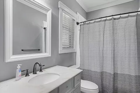 Bath - 1002 Baum Rd, Tallahassee, FL 32317 photo 5 of 9