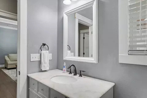 Bath - 1002 Baum Rd, Tallahassee, FL 32317 photo 6 of 9