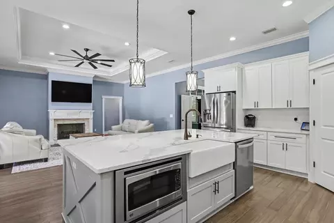 Kitchen - 1002 Baum Rd, Tallahassee, FL 32317 photo 4 of 7