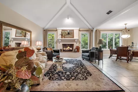 334 Hunters Xing, Tallahassee, FL 32312